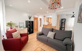 Homely Malaga Soho 520